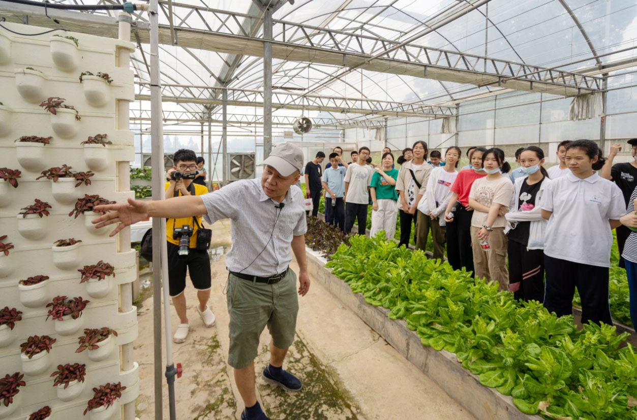 华农附小园艺体验科普行-园艺植物生物学教育部重点实验室(新)